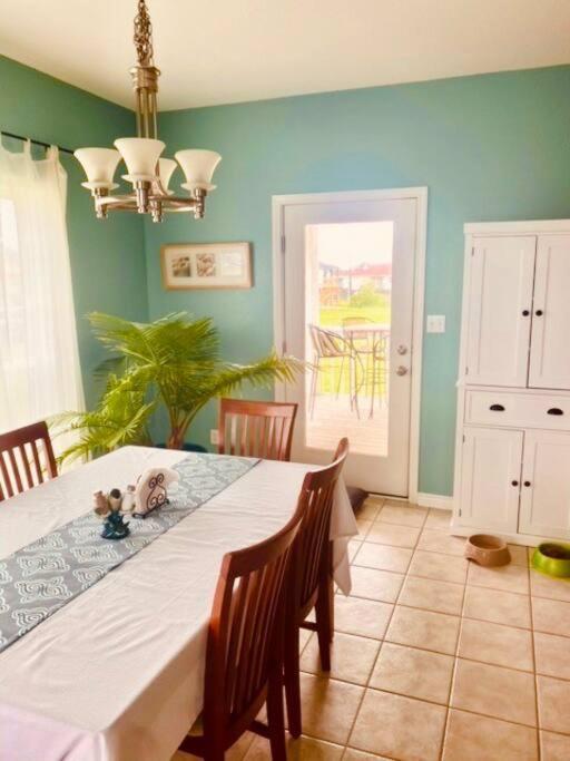 Sunny Delight - Sleeps 10 - Generous Space! Bolivar Peninsula 外观 照片