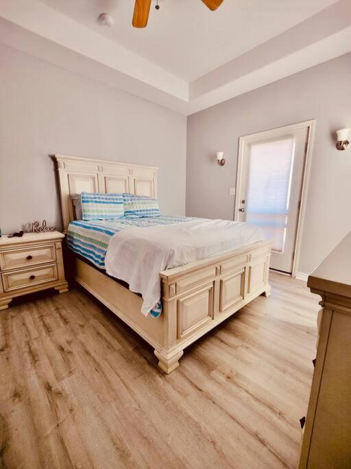 Sunny Delight - Sleeps 10 - Generous Space! Bolivar Peninsula 外观 照片